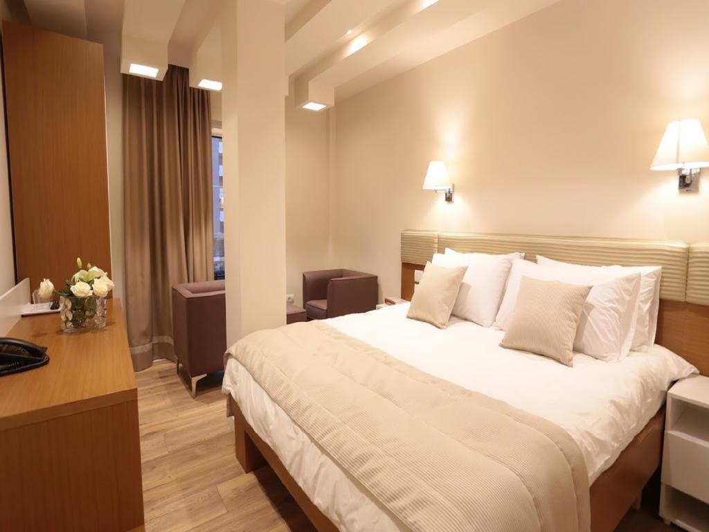 Hotel Queen